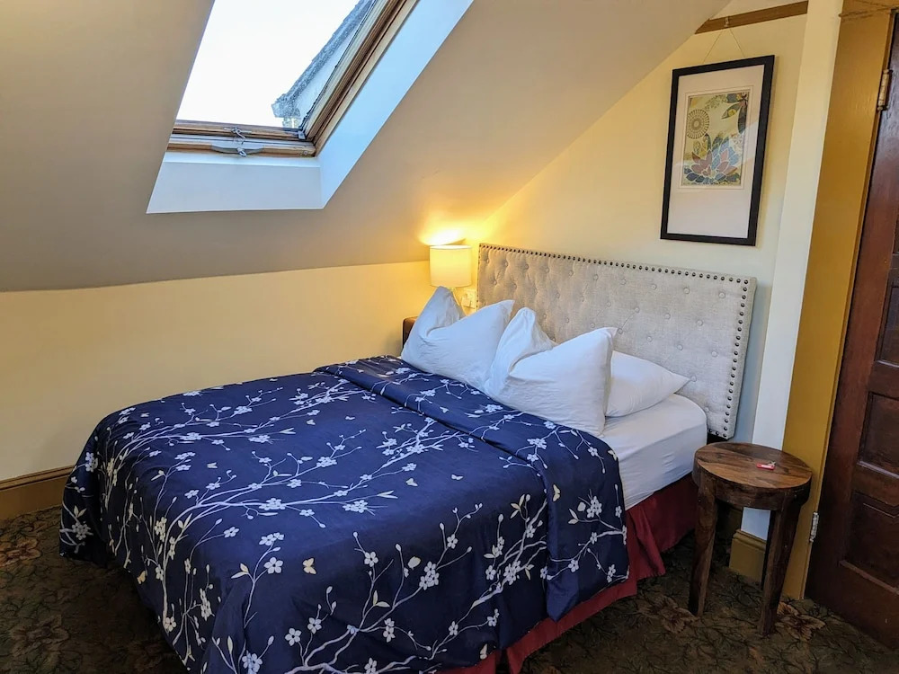 Bluebird Guesthouse