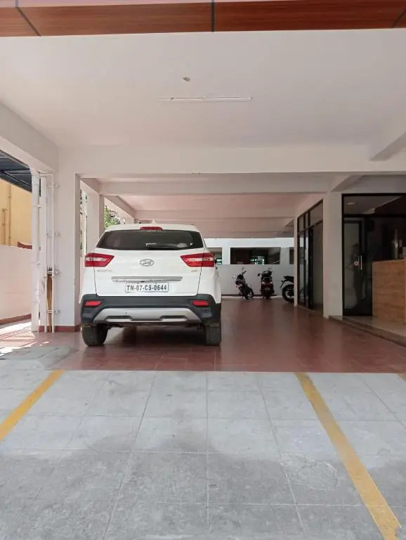 Season 4 Residences - 1BHK furnished apartments