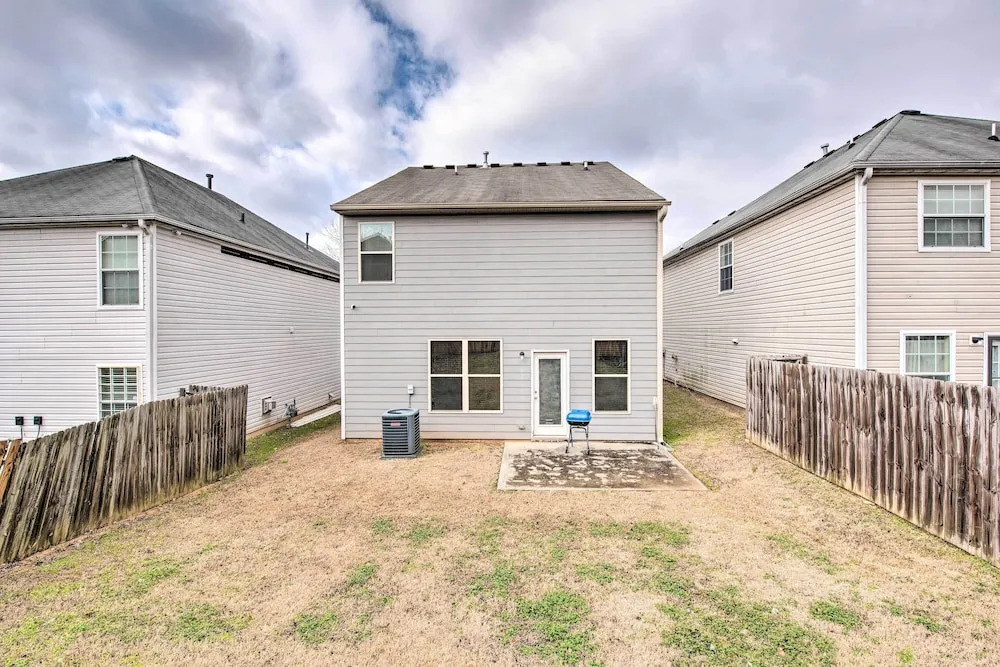 Suburban Atlanta Vacation Home ~ 3 Mi to Airport