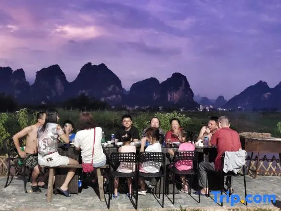 Yingxi Peak Forest Corridor Xingxiwei Homestay