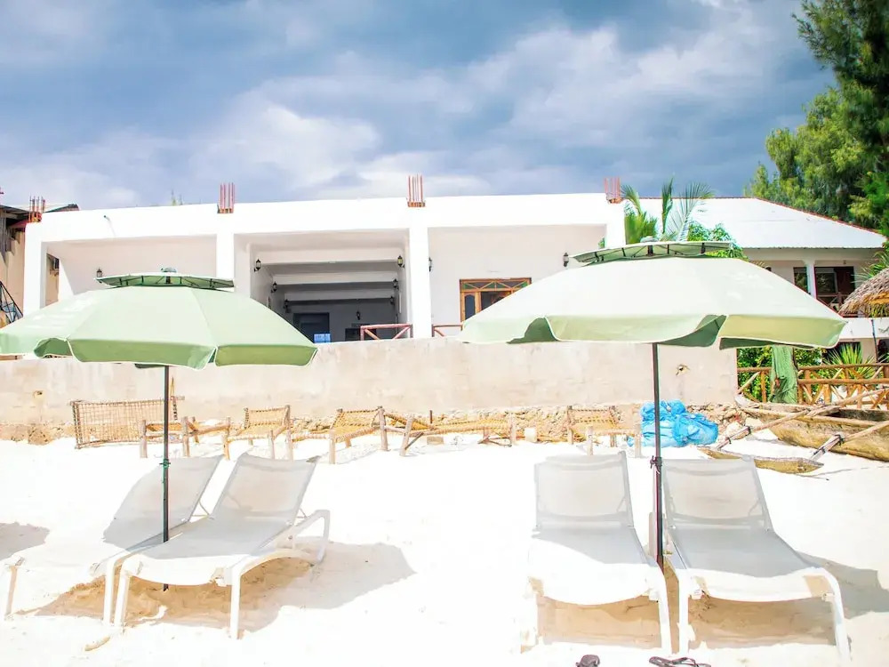Amazing Beach Hotel Zanzibar
