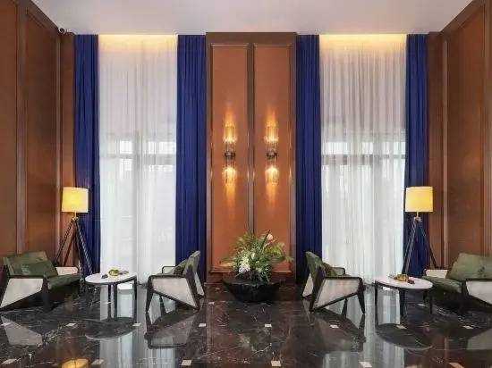 Leshan City Central District Fengdu Hotel