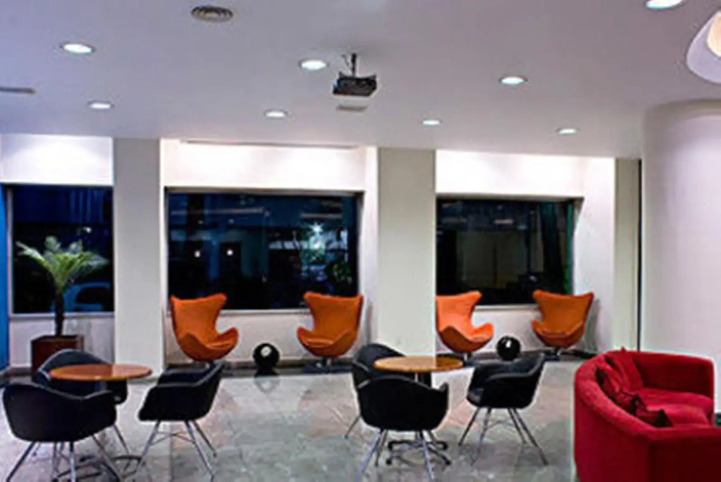 Regency Park Hotel
