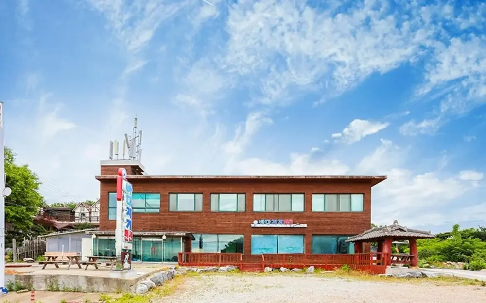 Daebudo (Yeongheungdo) Badajigi Pension