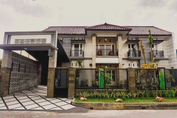OYO Life 2446 Kost Putri Gubeng Kertajaya