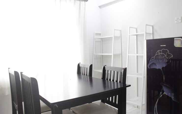 Homey and Relaxing 3BR Apartment at The Jarrdin Cihampelas By Travelio