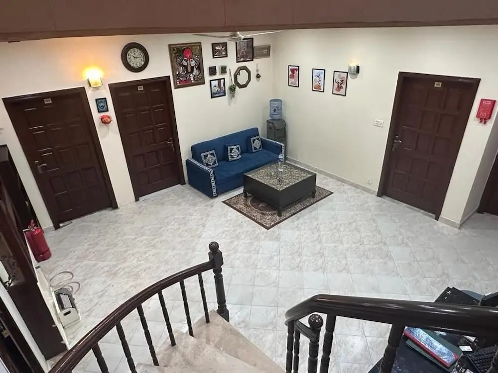 Stay Inn Guest House