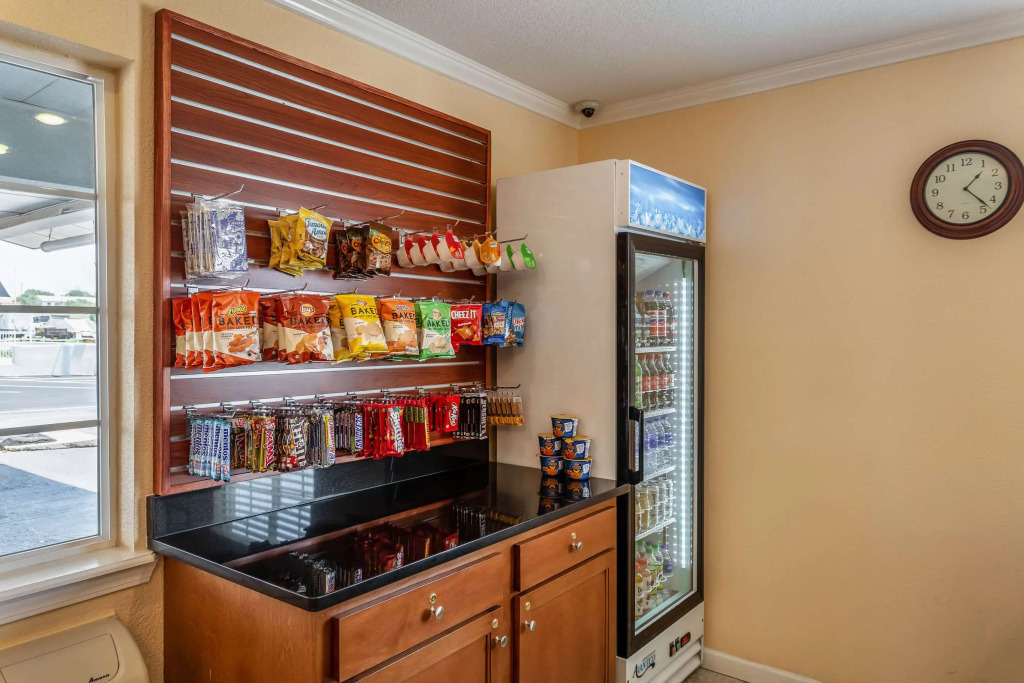 Econo Lodge Inn & Suites Santa Rosa
