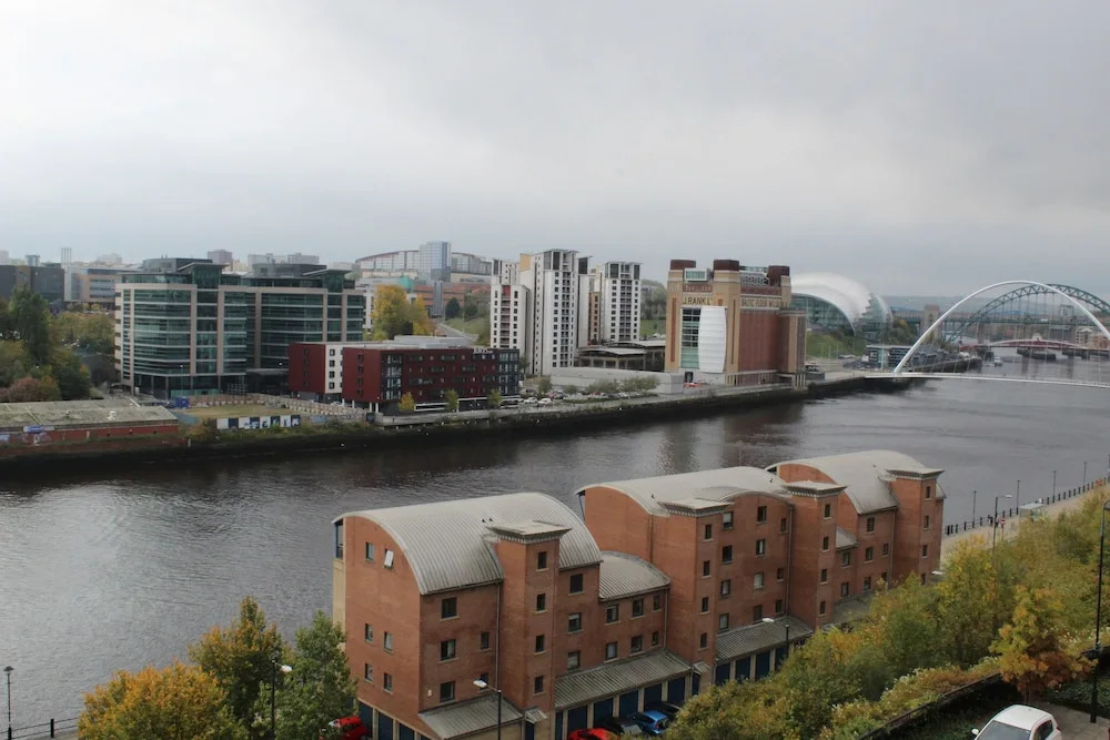 2 Bedroom Apartment Newcastle Quayside Views