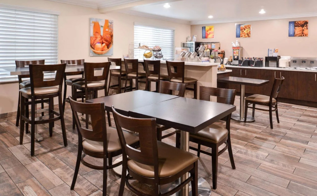 Best Western Airport Plaza Hotel   LAX Airport LA Stadium