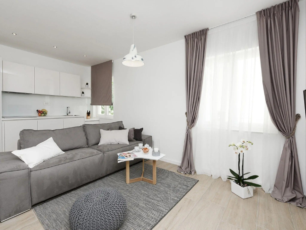 Modern villa in Nin by the sea