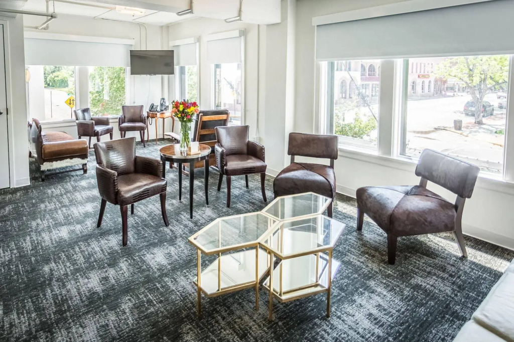 Park Plaza Hotel Seguin