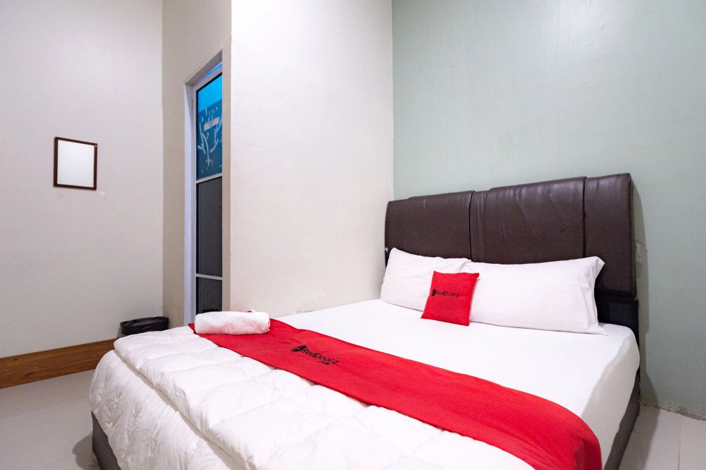 RedDoorz near Hang Nadim Batam Airport