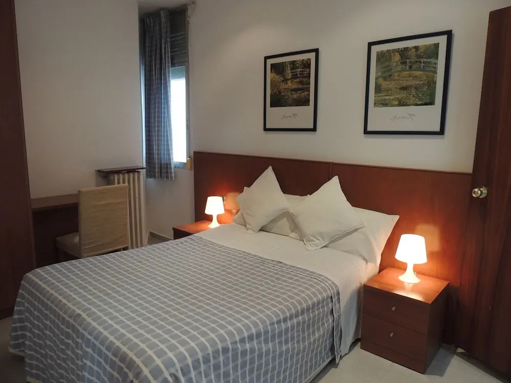 Hostal Cervantes
