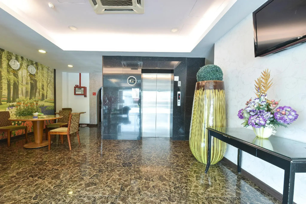 Hotel Zamburger Grand City