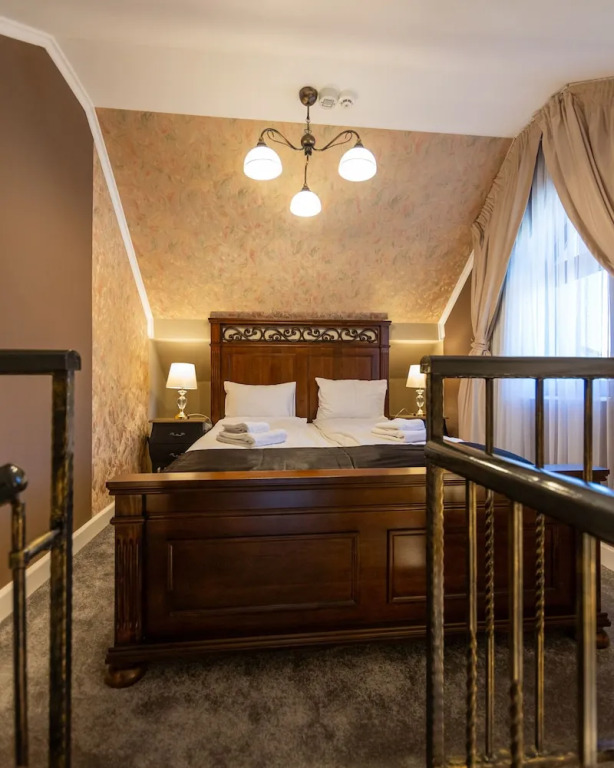 Torres Poiana Boutique