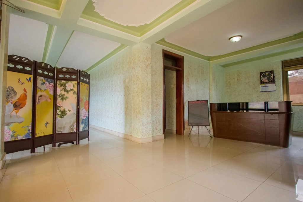 Tesh Hotel