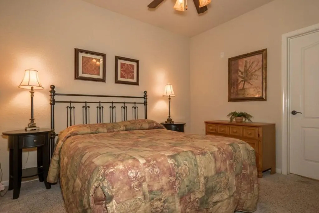 903 Charo Parkway Unit 812 4 Bedrooms, 3 Bathrooms