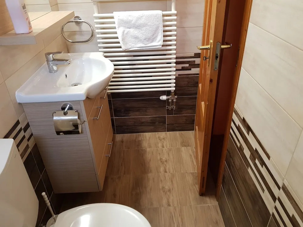 Aranyhal Apartman