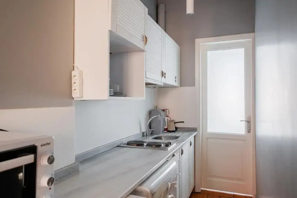 Rustic Stone Flat 5 min to Taksim Square