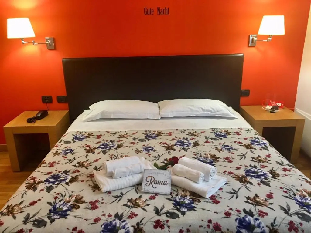 Отель Sky Blue Palace Rome