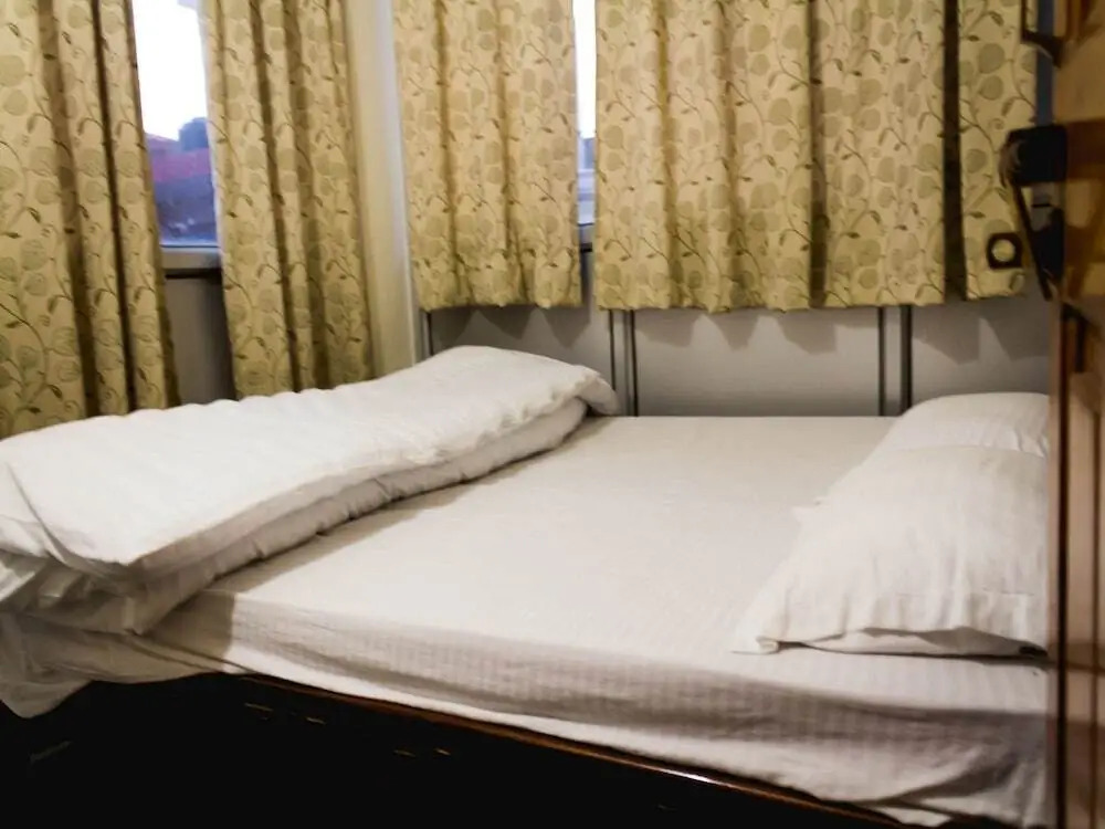 OYO 13385 Home Peaceful 1BHK Dharamshala