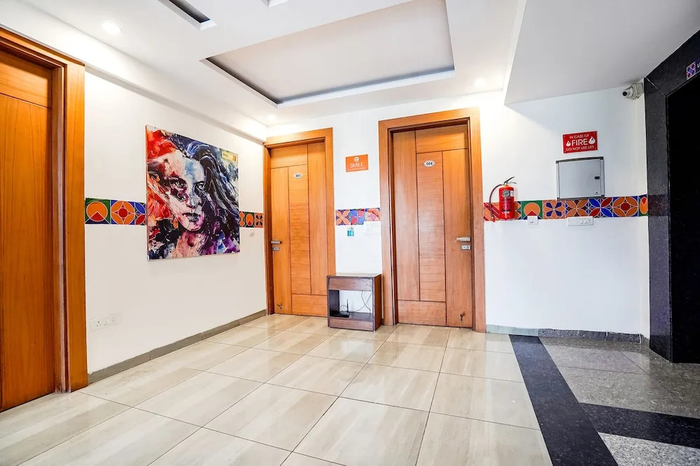 FabHotel NStay 32