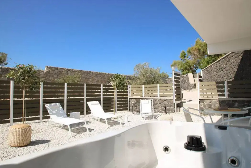 Airy Suites Santorini