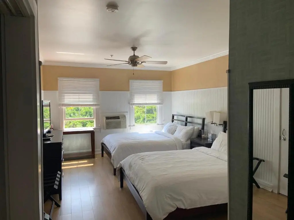 Ballards Beach Resort