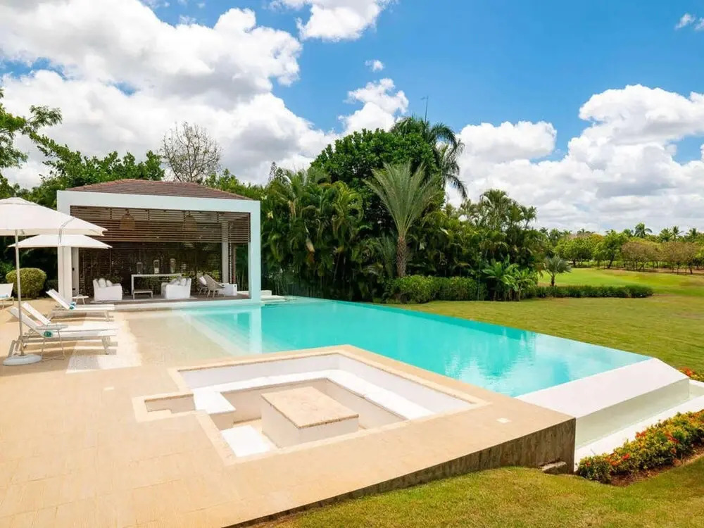 Sunny Vacation Villa 80