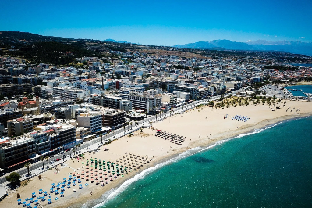Theo Beach Hotel Apartments