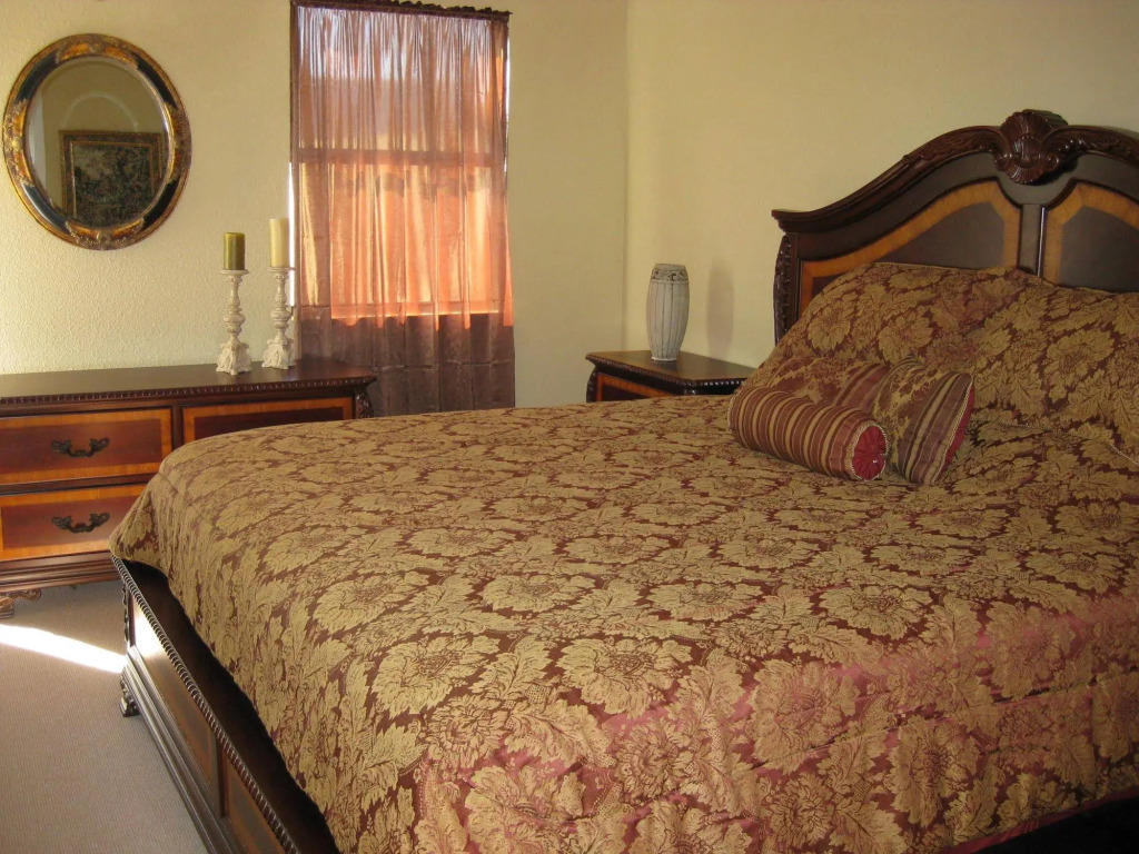 Square Inn