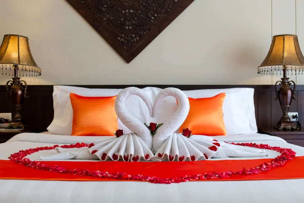 Blue Bay Resort - Access to Pool and Beach-Phuket & Krabi