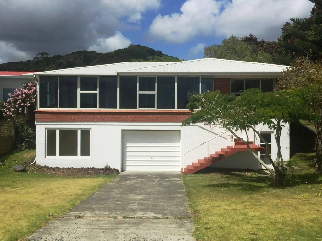 Waitangi Beach House