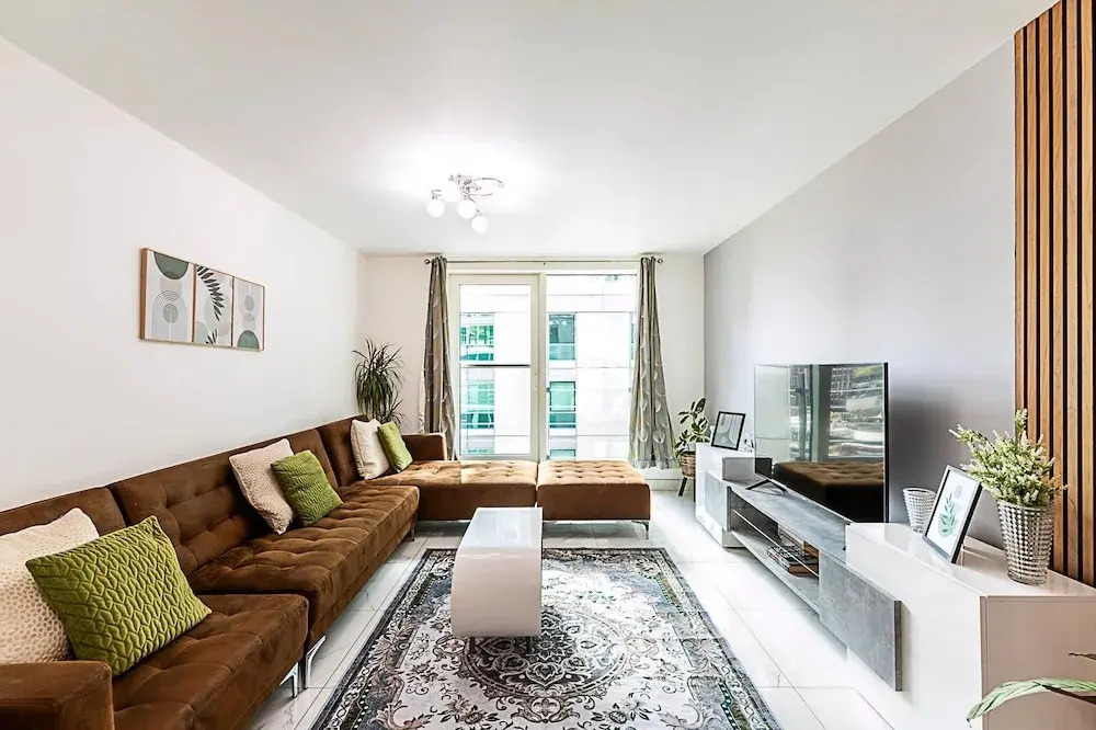 Modern and Minimalist Flat in Vauxhall