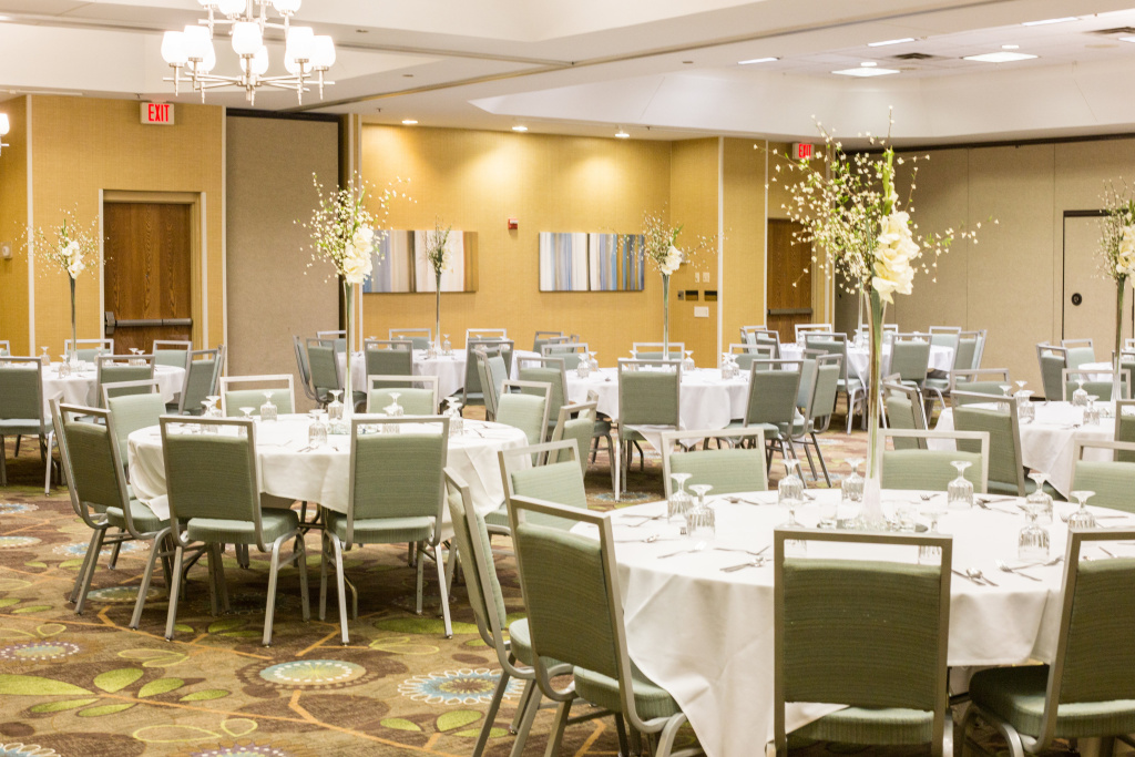 Holiday Inn & Suites Bolingbrook by IHG