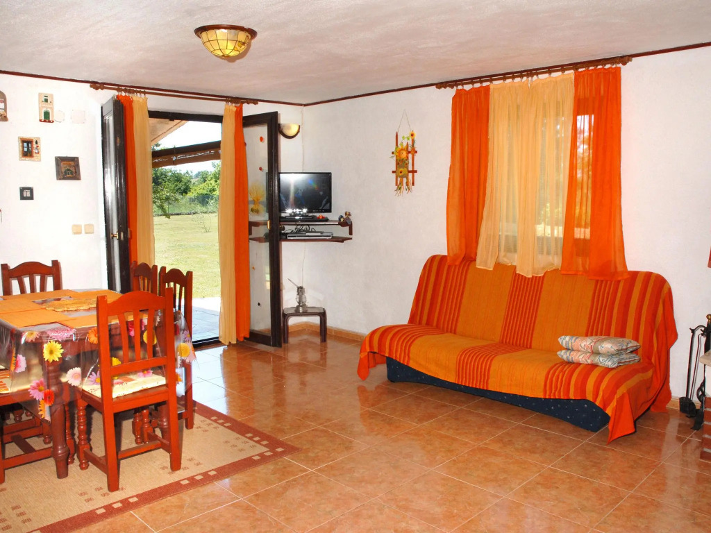 Charming Pool Home Near Pula