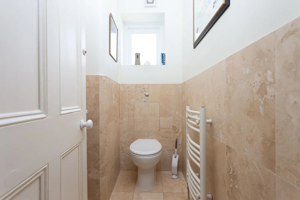 4 Bedroom Home In South London