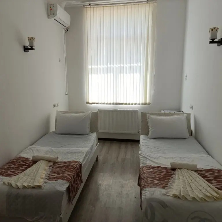 Chevrolet Hotel (Шевролет)