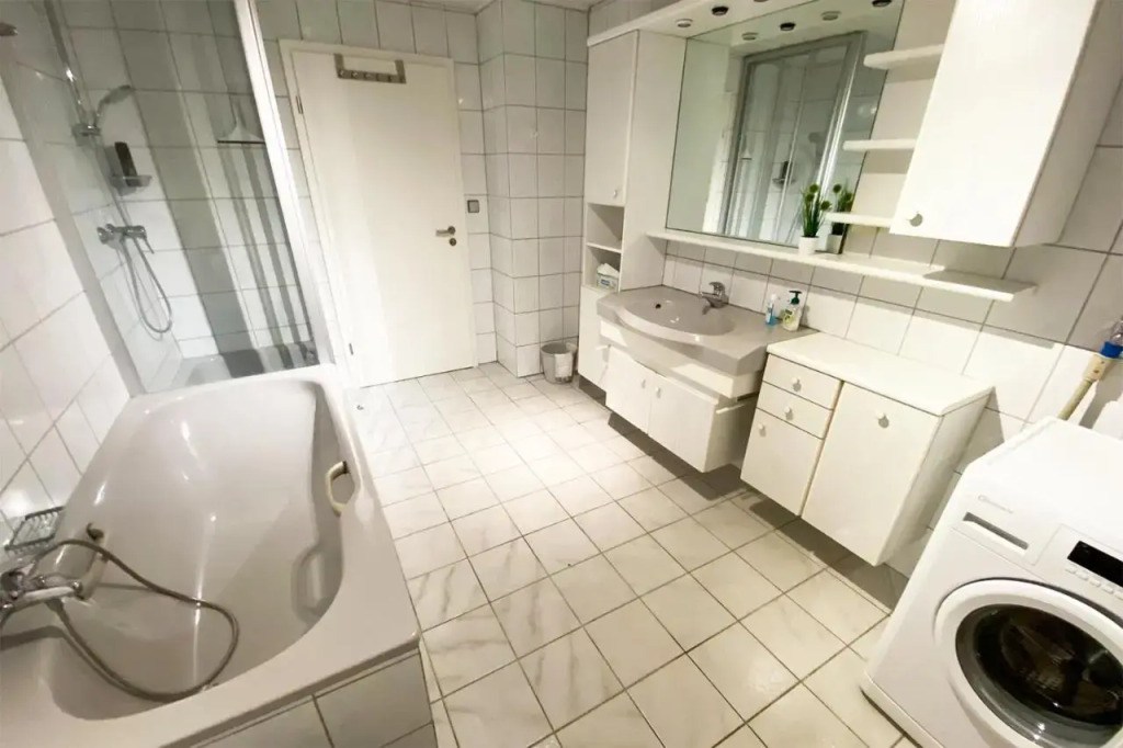 5 Zimmer Ferienhaus mit Balkon