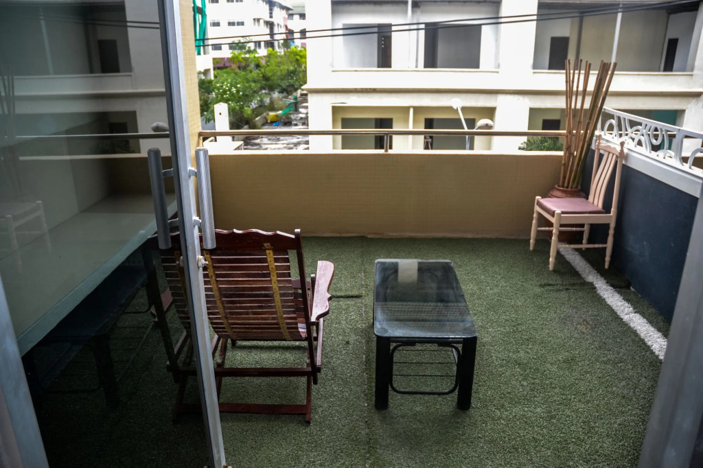 OYO 75486 Anna Residence Jomtien