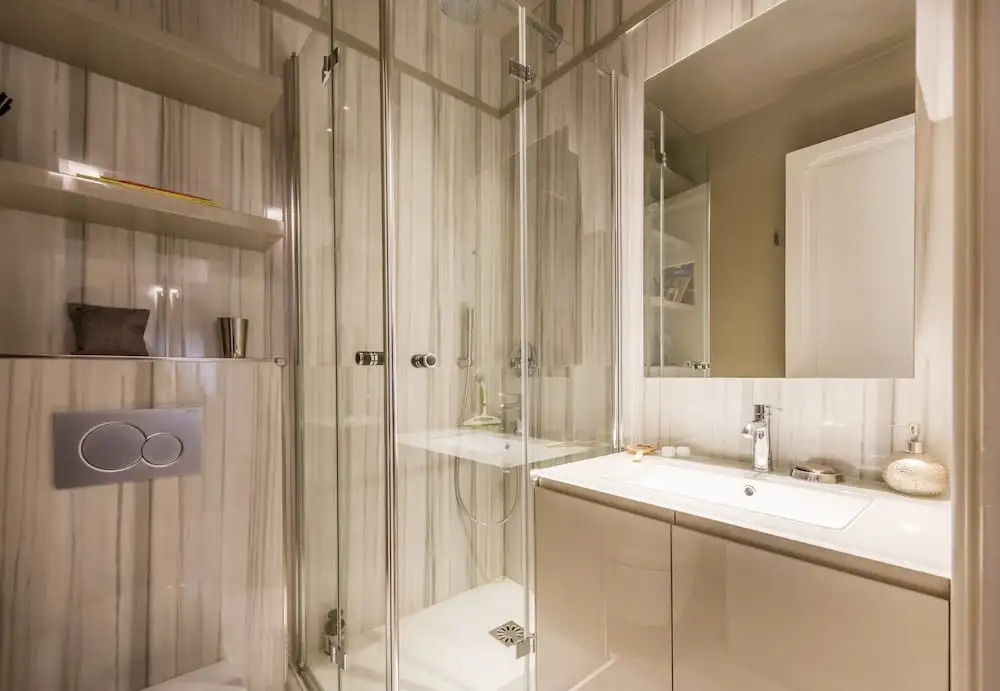 Four Saint Germain - Elegant Spacious 3 BDR Apartment in the Heart of Saint Germain