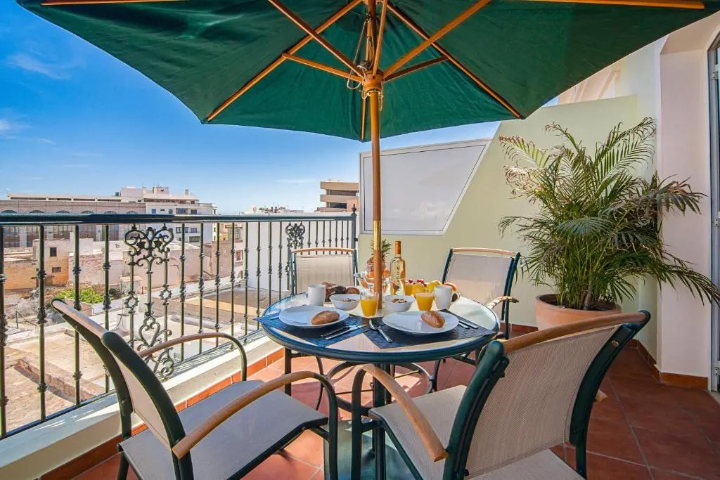 Rooms & Suites Terrace 4C
