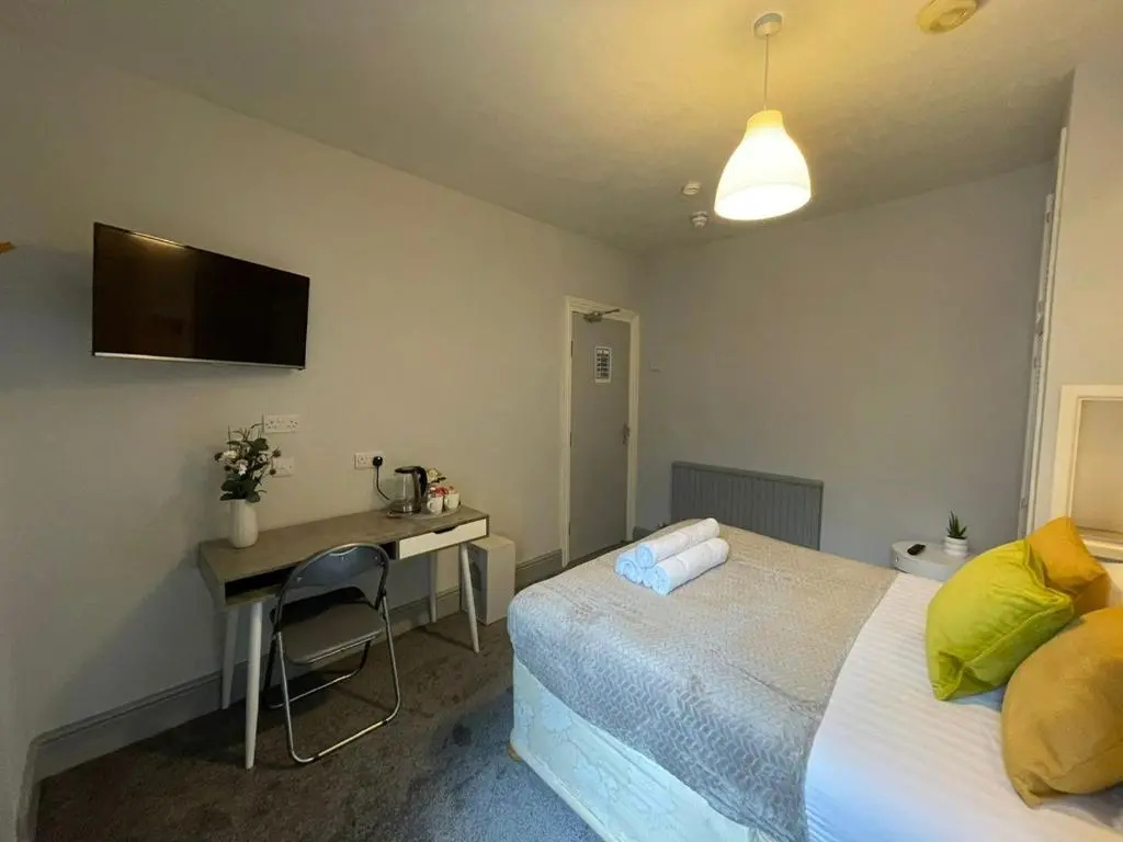 gwesTY Guest House