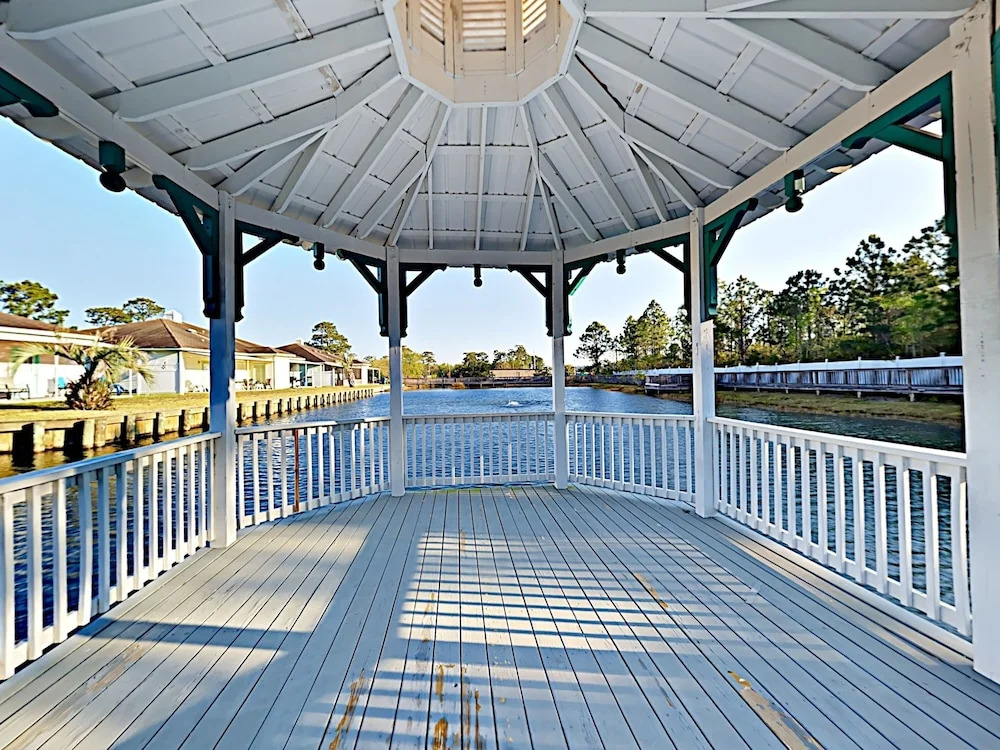 Hidden Treasure W/ Pool & Pond - Near Orange Beach 3 Bedroom Condo