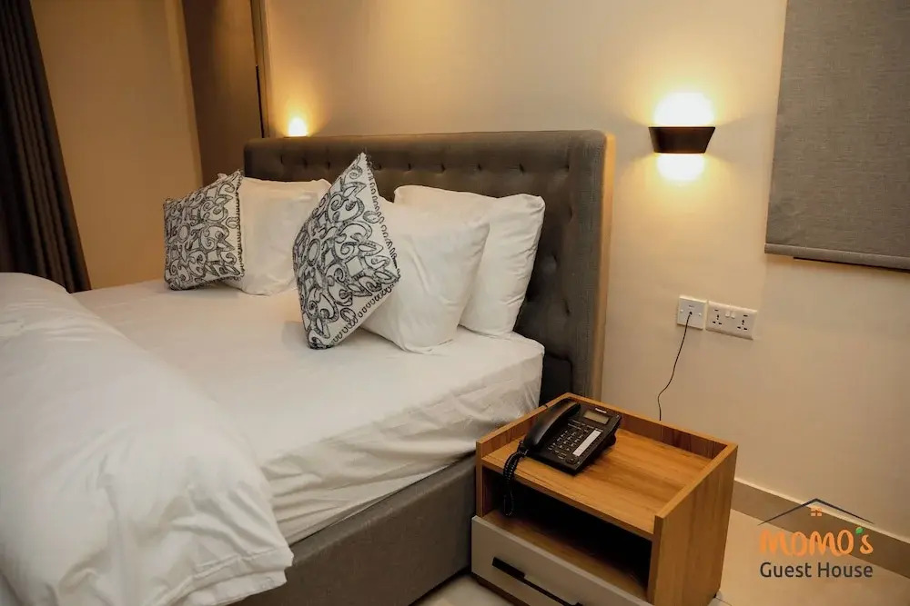 Momos Hotel