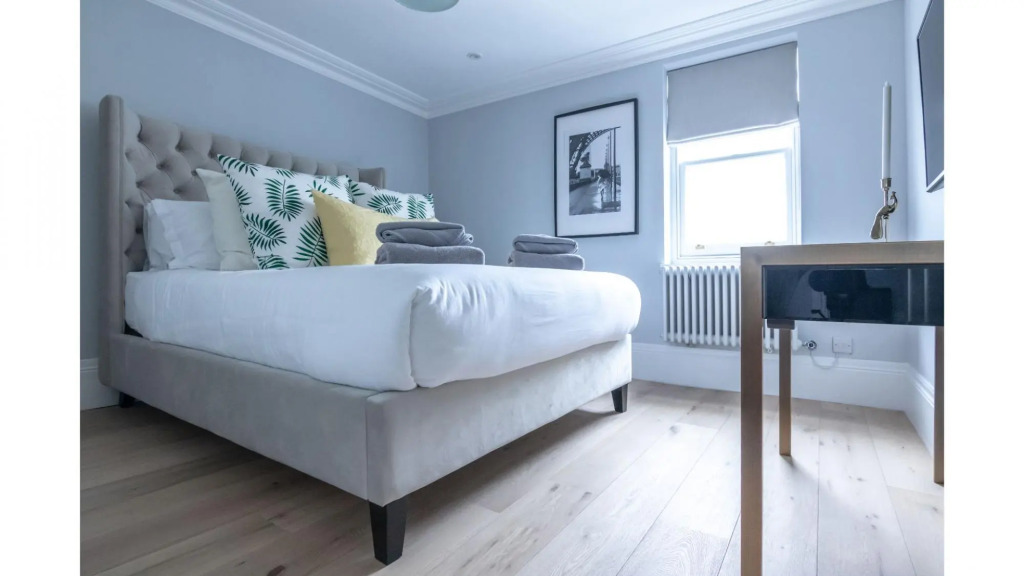 Royal Kensington Penthouse IX- 3 bed