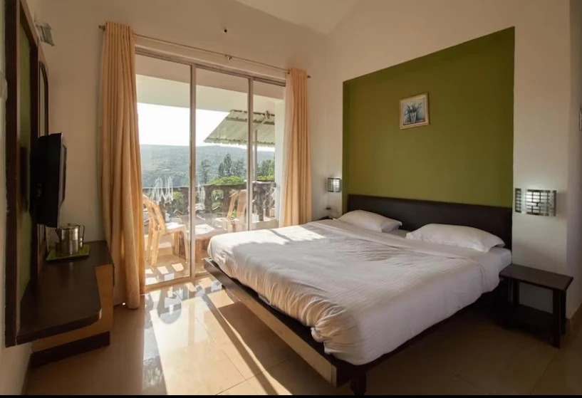 Cloud Green Residency