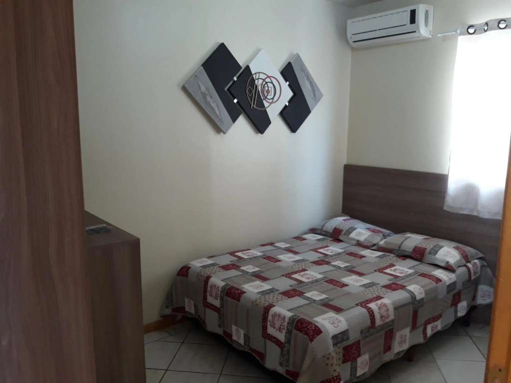 APTO 50M PRAIA NA AVENIDA - 6 PESSOAS, CHURRASQUEIRA, WIFI, SACADA, GARAGEM PARA VEICULOS PEQUENOS! - Residencial Roveda