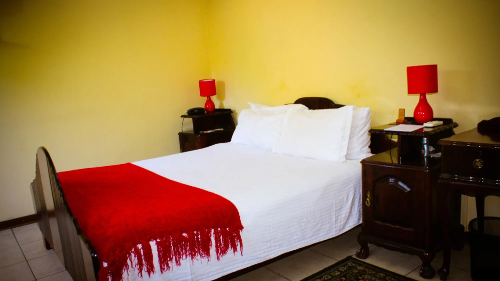 River-Ridge Guest House